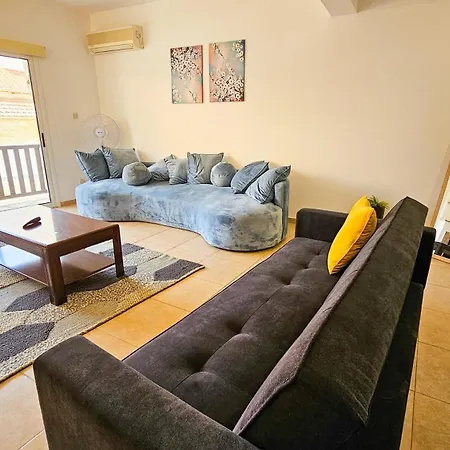 Sky Line Apartment, 150m From Chabad Lubavitch Διαμέρισμα *